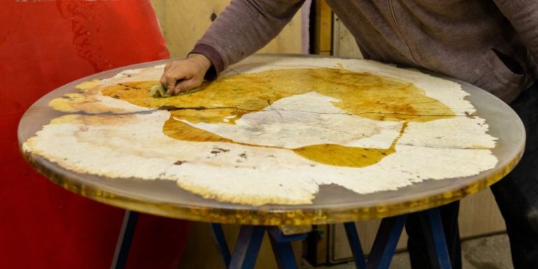 How To Apply Linseed Oil