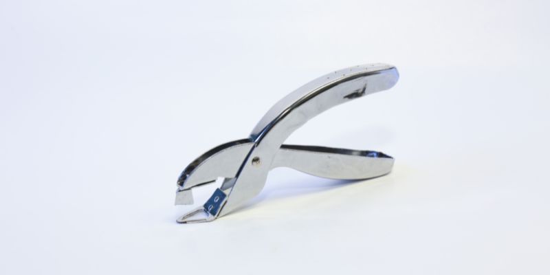 How To Remove Wood Staples