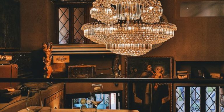 How to Attach Crystals to a Chandelier: Step-by-Step Guide