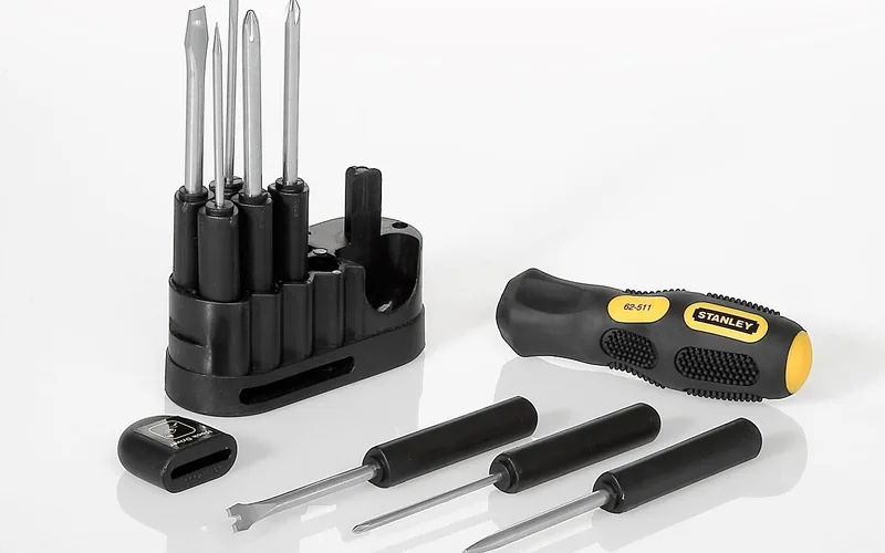 Screwdriver and hardware tools for installing a door hinge