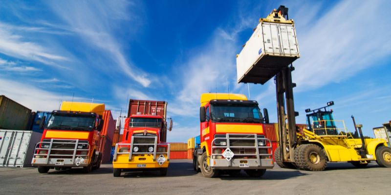 Loading the Goldwing Onto the Trailer