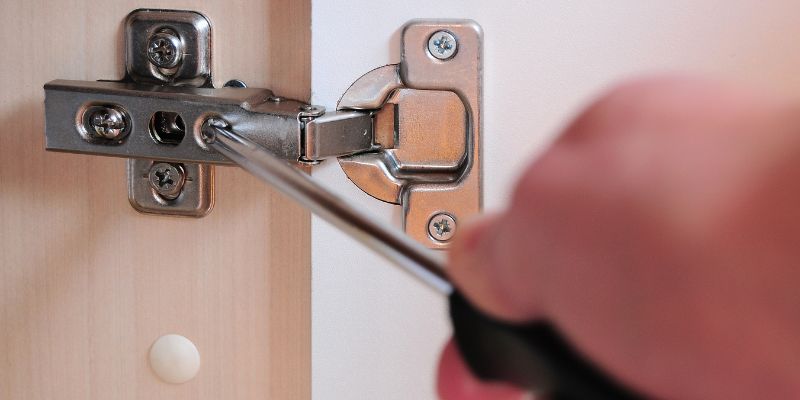 Maintaining Your Door and Hinges