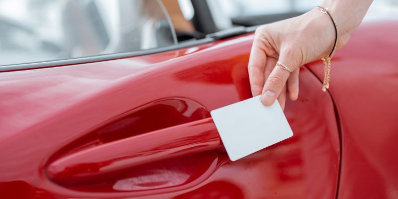 Step-by-Step Guide to Opening a Car Door with a Card