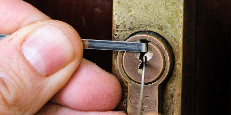 Tools You’ll Need to Pick a Deadbolt