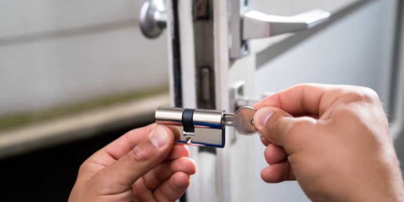 Step-by-Step Guide to Changing the Door Lock Cylinder