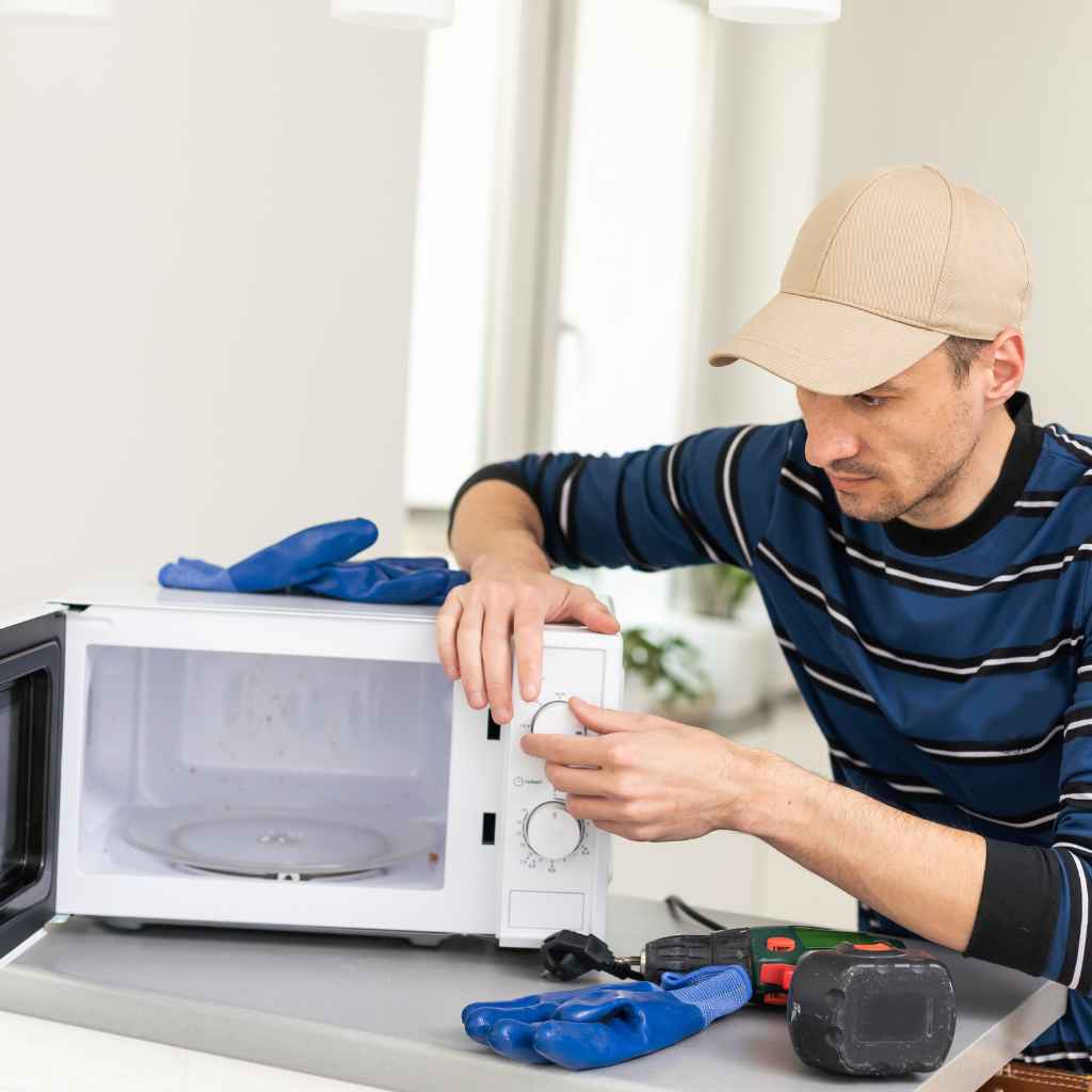 How Microwave Ovens Work and Contain Radiation