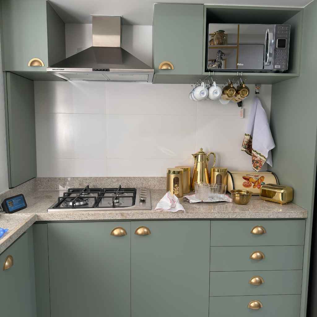 Understanding Distressed Furniture Finishes