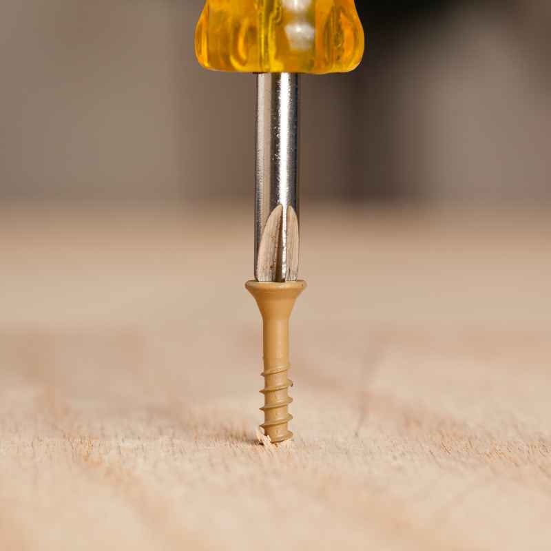 How To Keep Screws From Coming Loose In Wood (Fix It Fast)