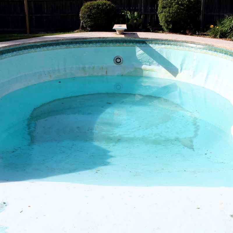 How To Remove Stains From A Vinyl Pool Liner