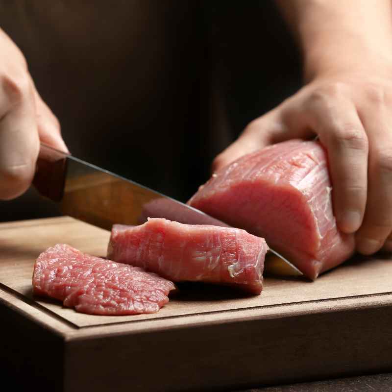 Quick Tips for Safe Raw Meat Prep on Wood