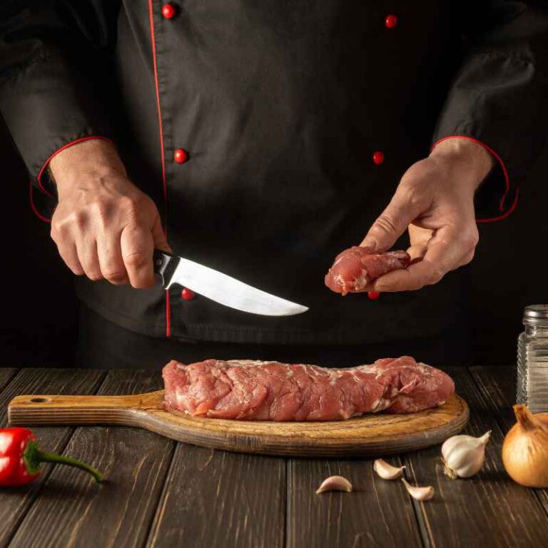 Can You Put Raw Meat On A Wood Cutting Board