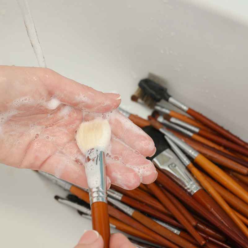Can You Wash Latex Paint Brushes In The Sink