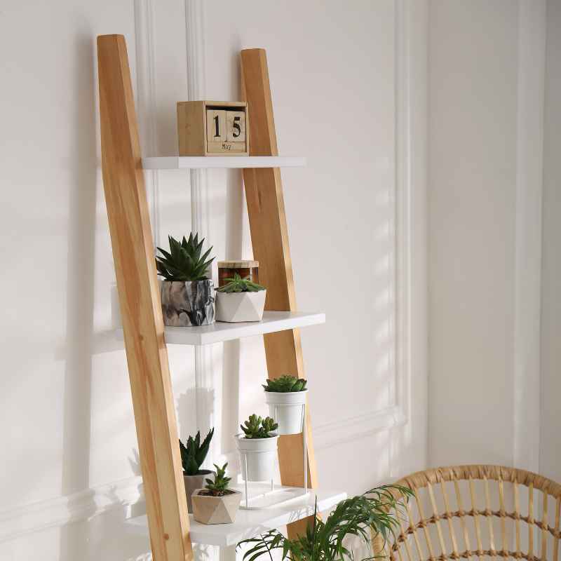 Farmhouse Old Wooden Ladder Decorating Ideas You'Ll Love