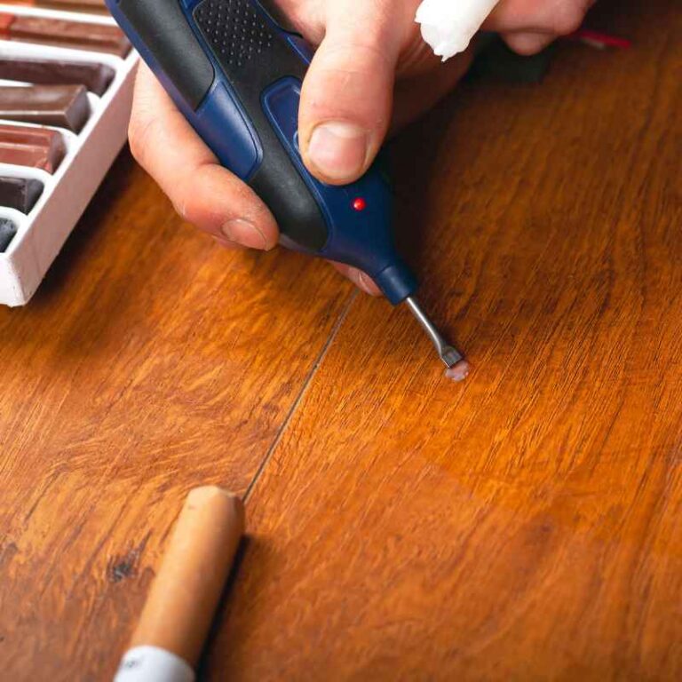 How To Fix A Scratch In Laminate Wood Floors Without Replacing