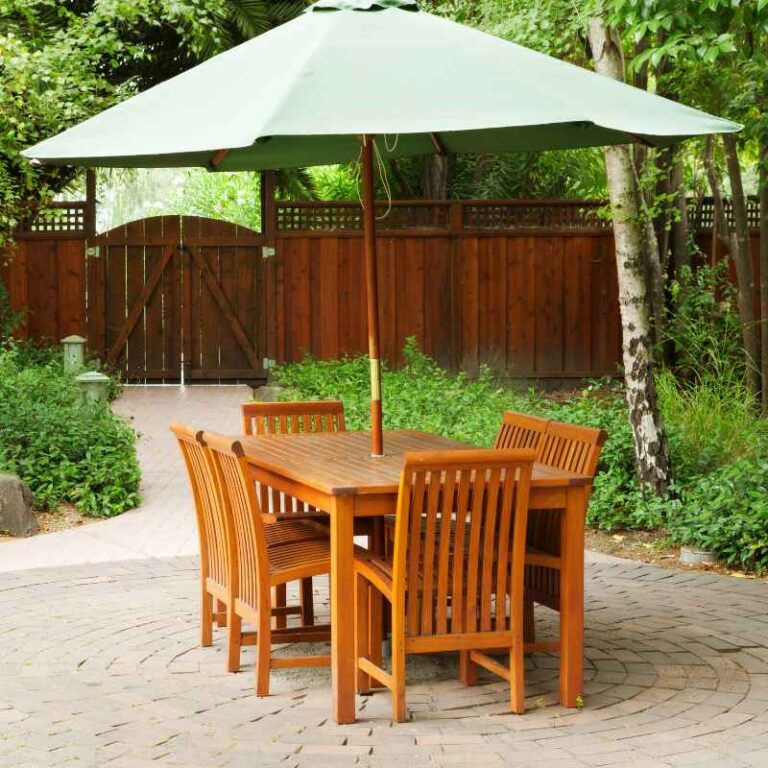 How To Protect Acacia Wood Outdoor Furniture Year-Round