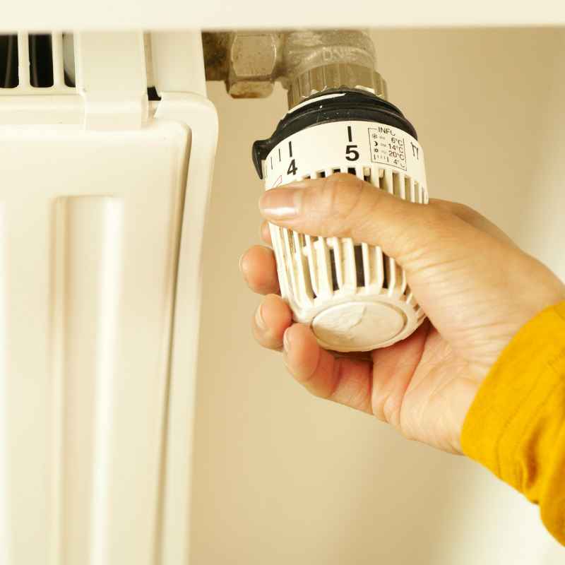 Quick Tips for Using TRVs and Thermostats Together