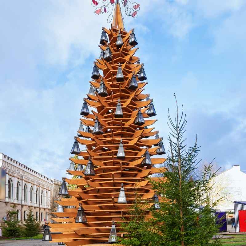 What is an Outdoor Wooden Christmas Tree?