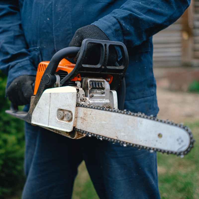 Choosing the Right Chainsaw For Your Property