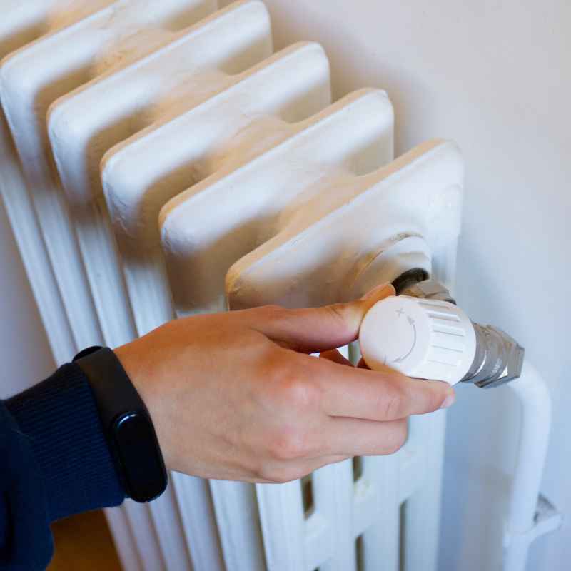 What Is the Legal Temperature Requirement for NYC Apartments?