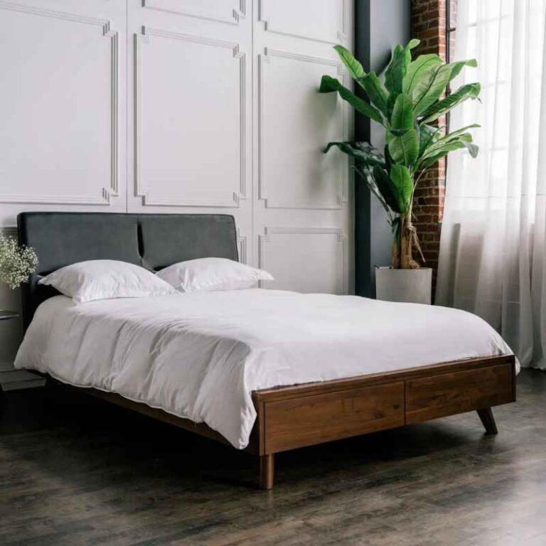 How to Attach Headboard to Wooden Bed Frame