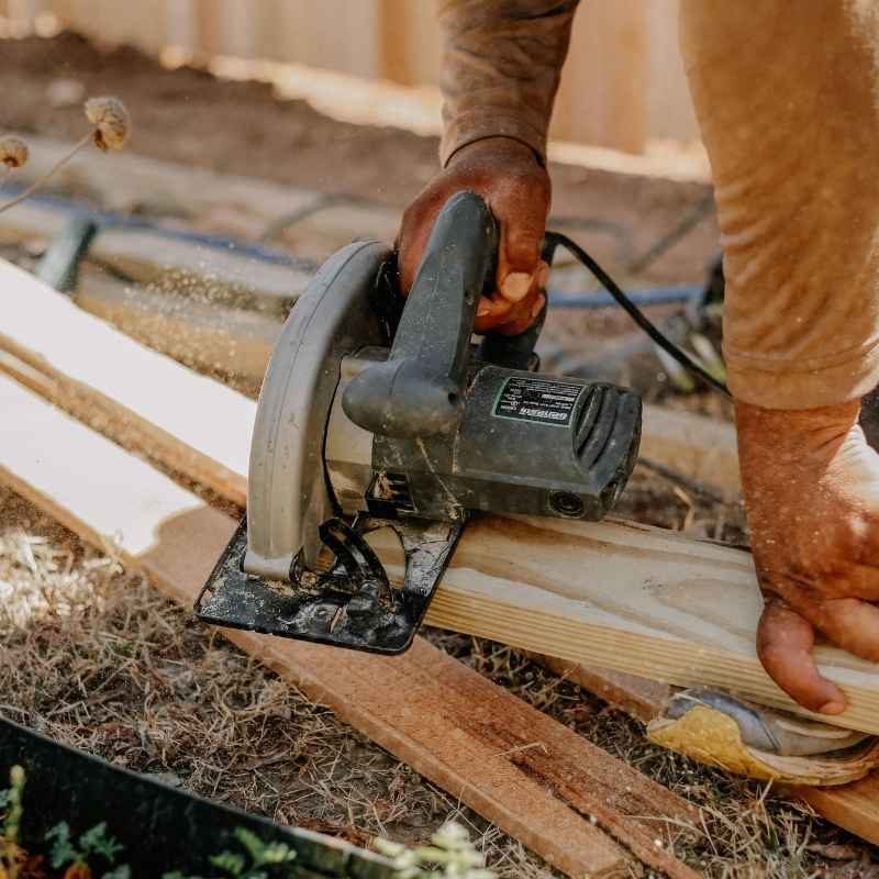 How to use this guide on the job