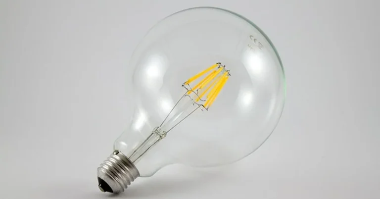LED filament light bulb, 14 to 17 watts equal to a 100 watt incandescent