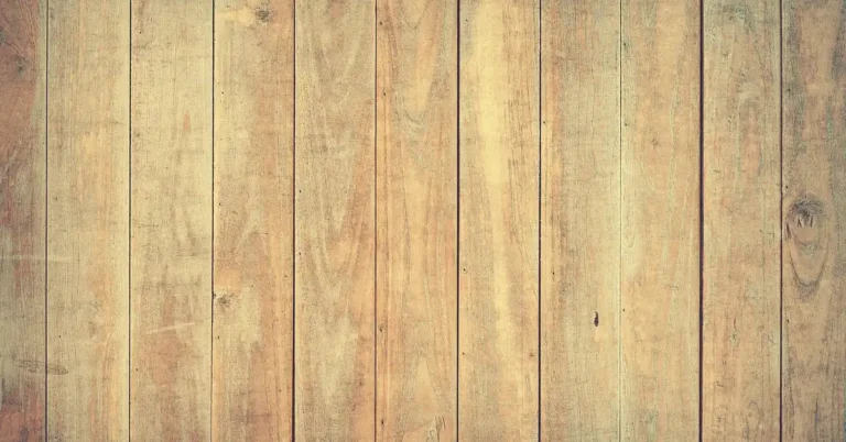Oak wood plank grain close-up compared with alder for furniture and cabinets