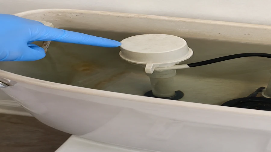 Toilet float and fill valve checked when the tank does not fill normally