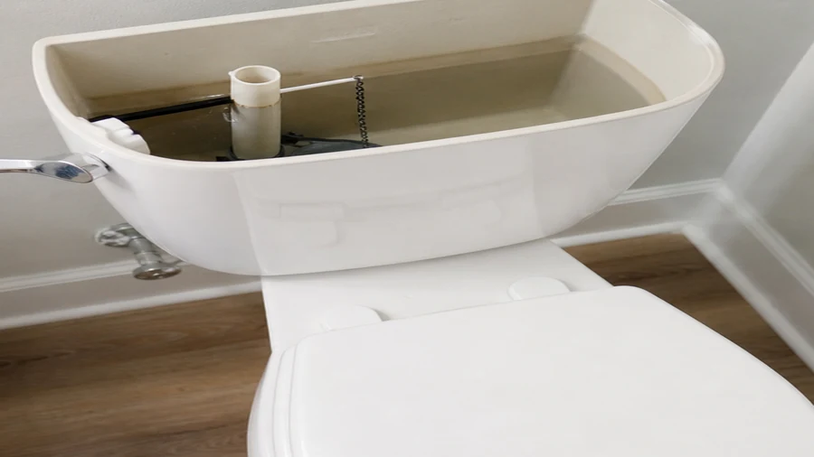 Open toilet tank checked when water runs but the toilet will not flush