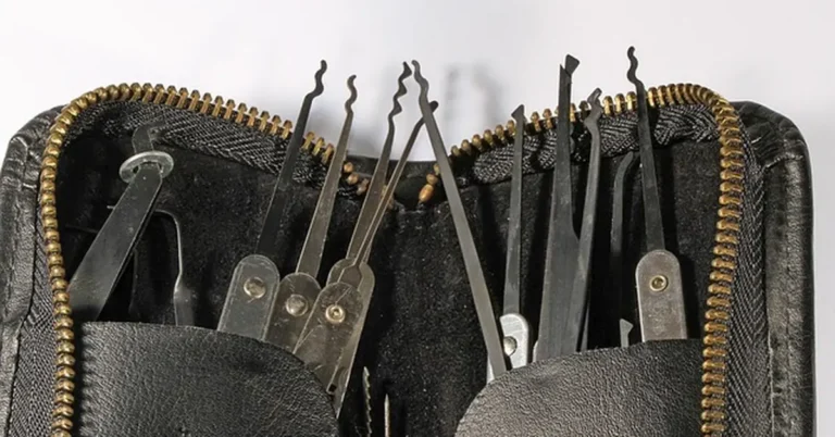 Tubular lock pick set used to unlock a circle lock door without a key