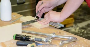 How to Use a Compact Router: Feed Direction, Depth, and Edge Support