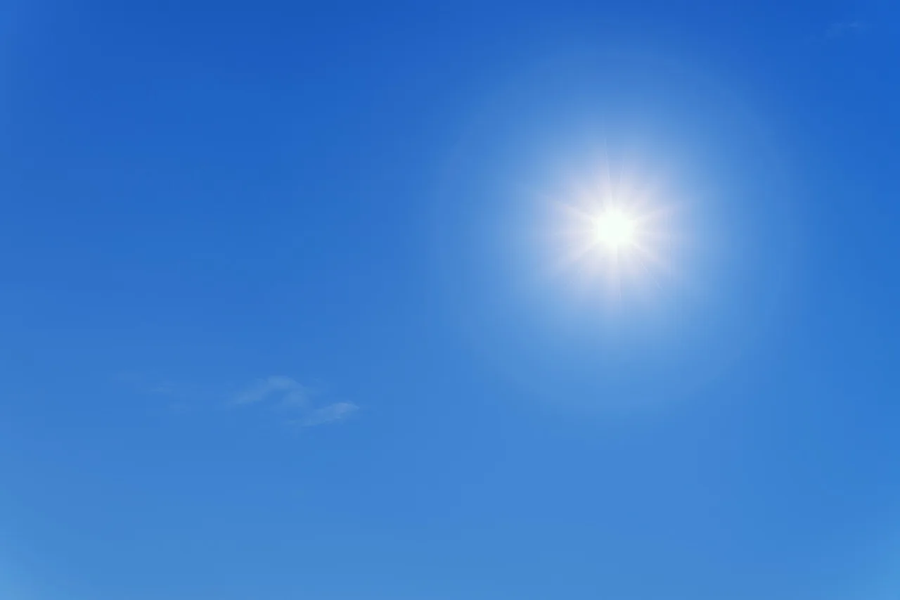 Why hot sun changes siding performance