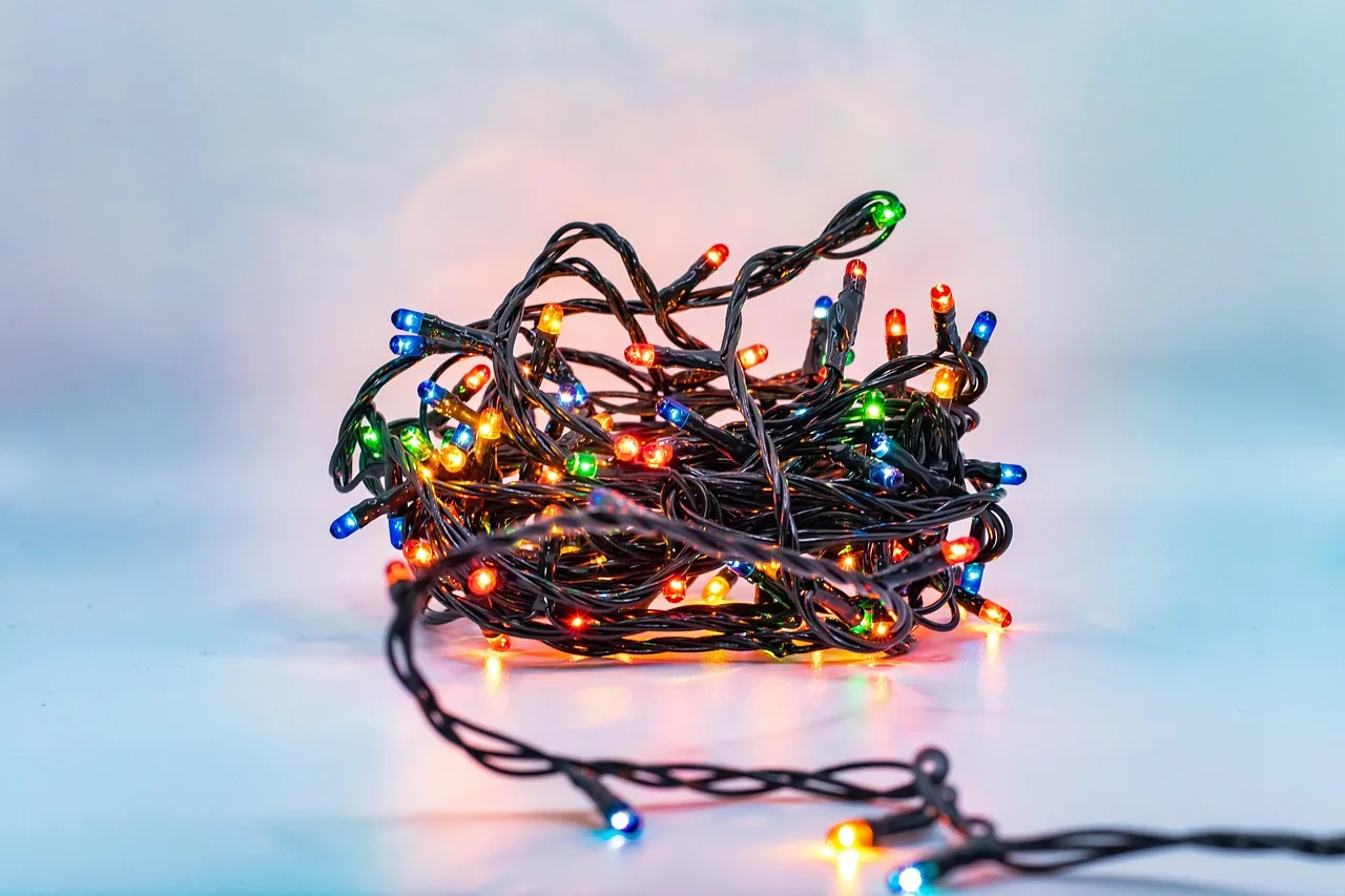 Solar string lights: best for dining areas