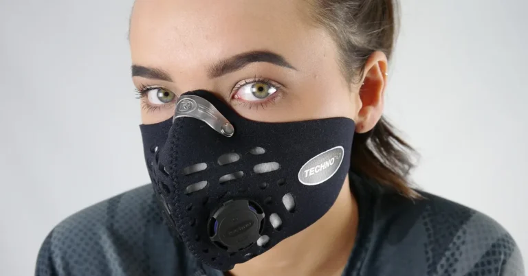 Respirator mask safety related to How Should a Respirator Mask Fit