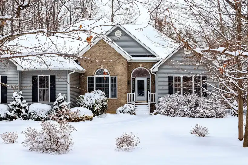 How do you figure siding for a house?